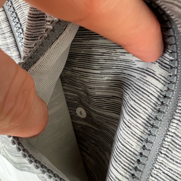 Lulu🍋 Size 6 Define Jacket - Picture 4 of 6